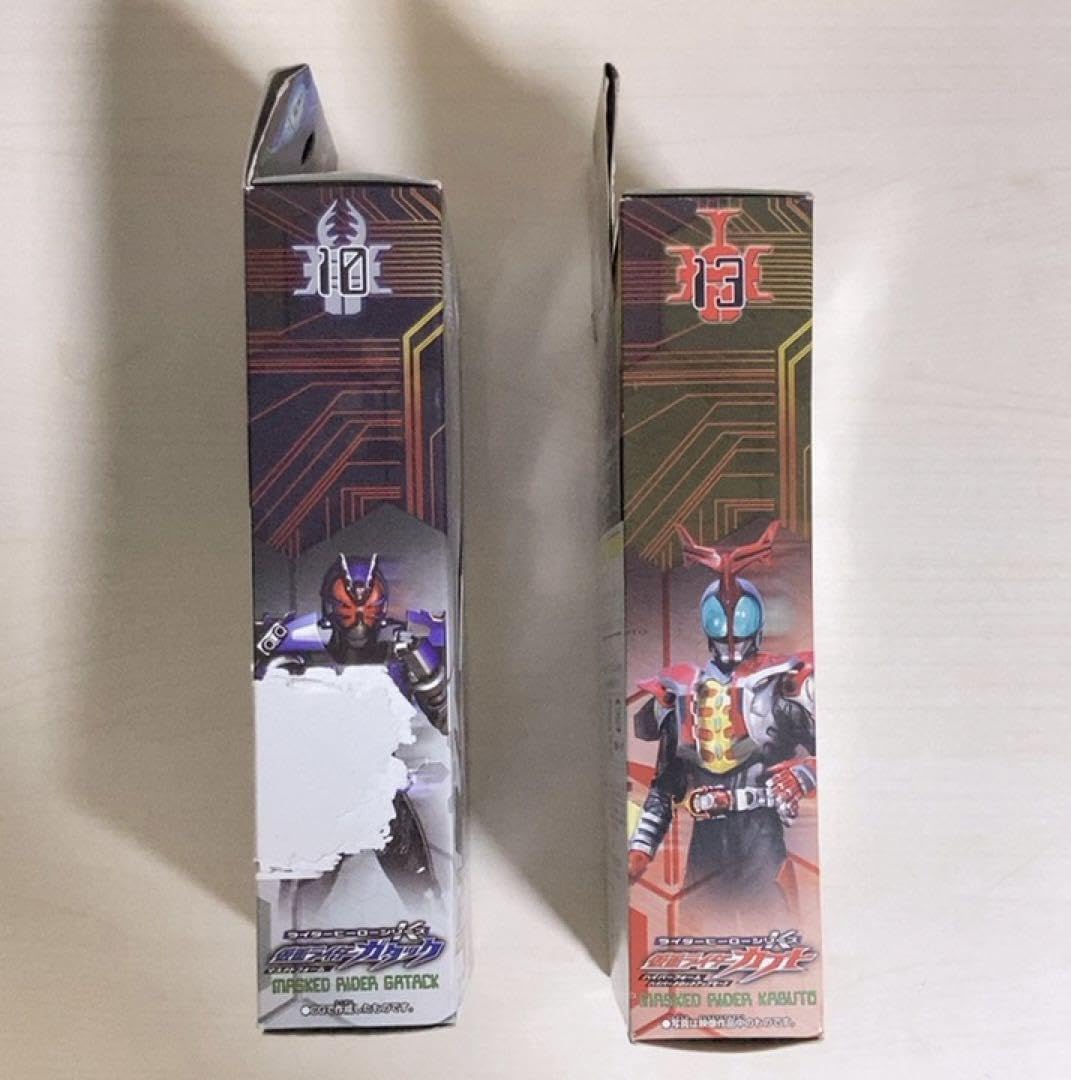 ライダーヒーローシリーズ　仮面ライダーガタック 　限定フィギュア　ソフビ　セット Amazon.co.jp: □ ライダーカブト ライダーヒーローシリーズ